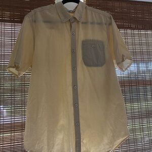 Tommy Bahama Light Yellow Button Up Short Sleeve Shirt Size Large